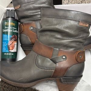 Pikolinos Dark Gray and Brown Leather Boots
